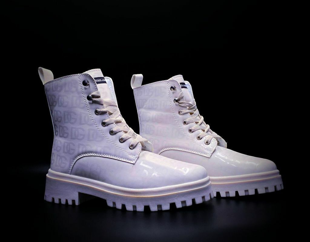 Dolce Gabbana Bota Beige Clasica