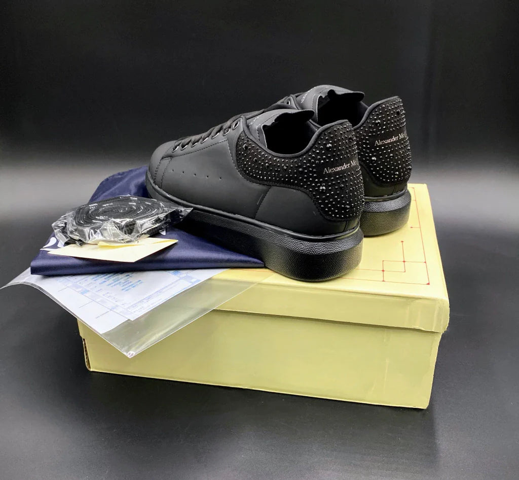 Tenis Alexander McQueen Negro Cristales