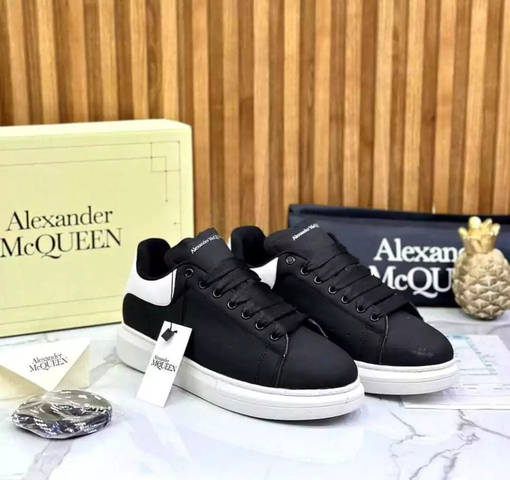 Tenis Clasico Casual Negro Blanco Alexander McQueen