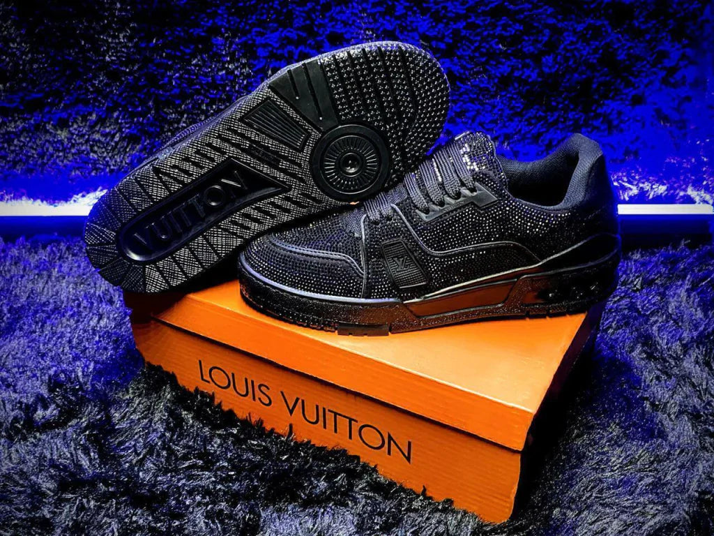 Louis Vuitton Trainer Triple Black Crystales