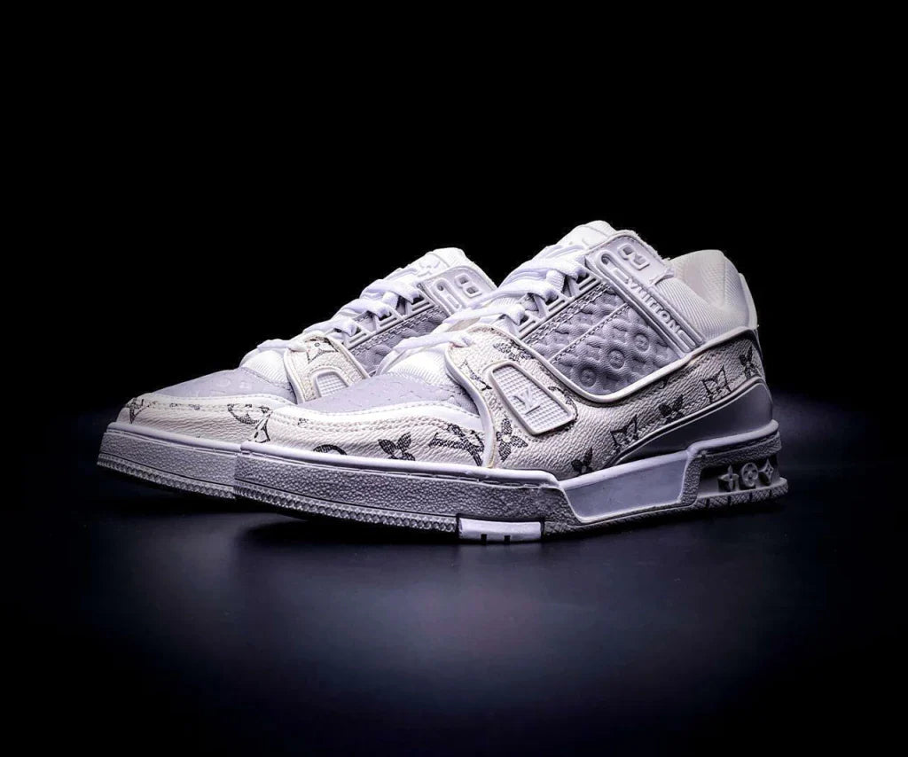 Louis Vuitton Trainer White Grey Monogram