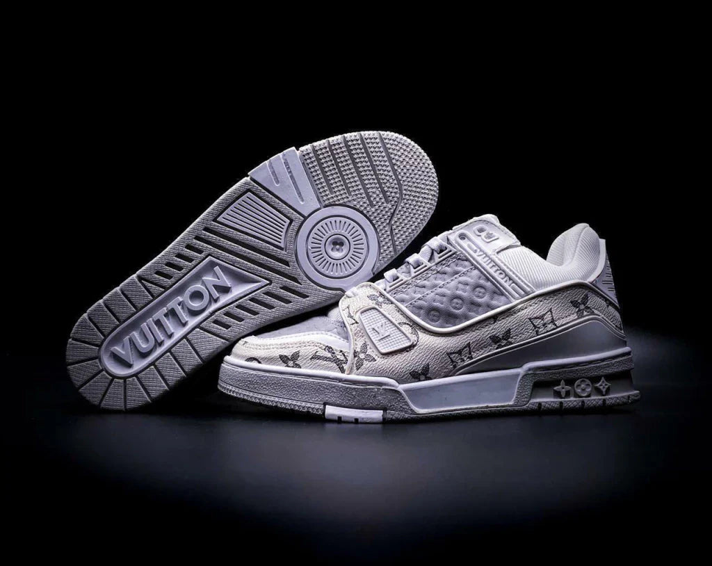 Louis Vuitton Trainer White Grey Monogram