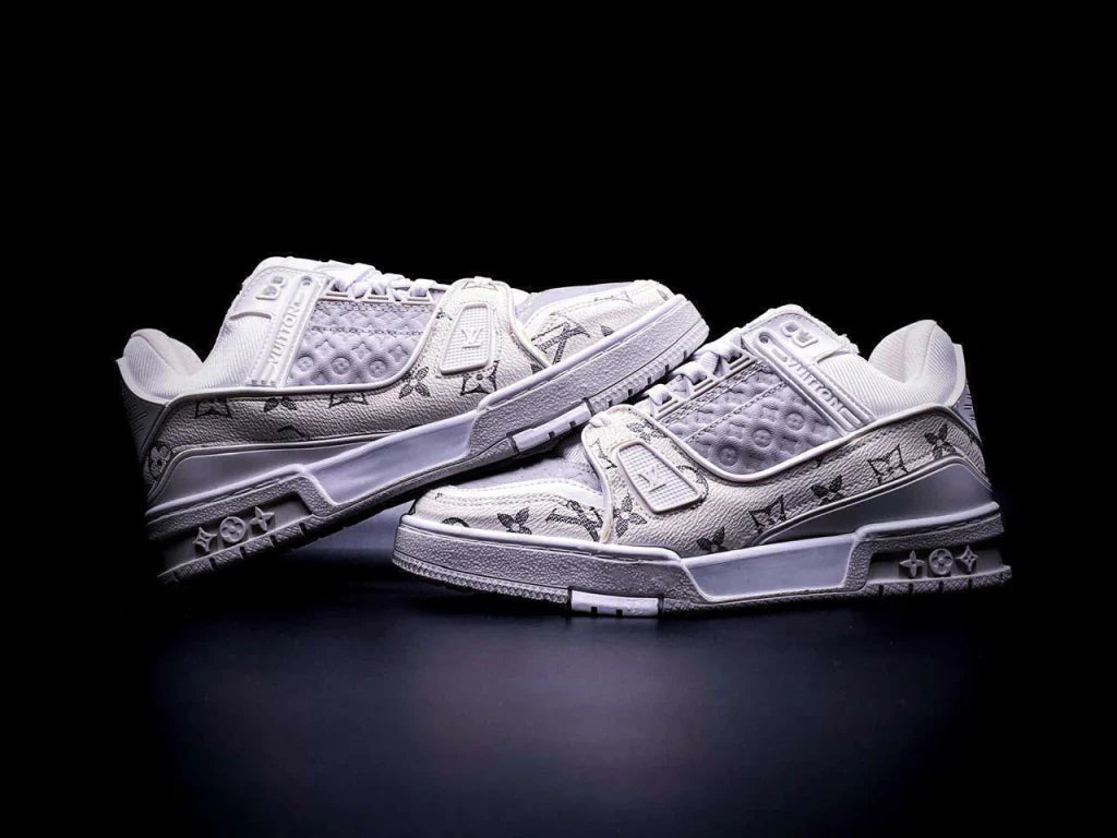 Louis Vuitton Trainer White Grey Monogram